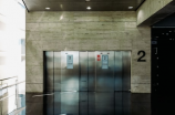 电梯使用的注意事项和常见问题解答